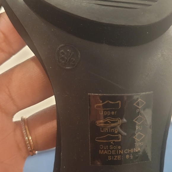 AKIRA open toe heels in black - Picture 2 of 9